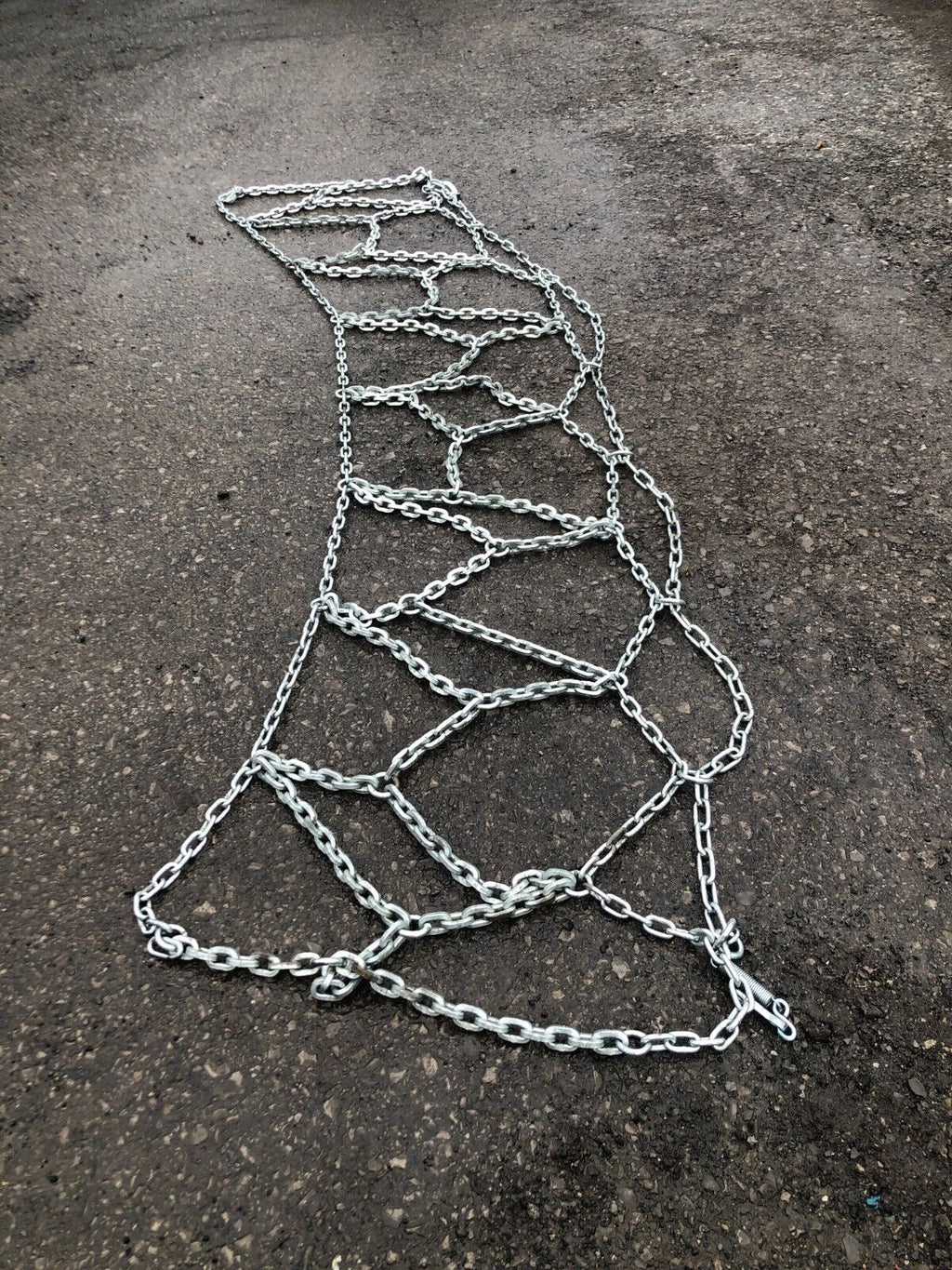 TIRE CHAINS STAINLESS STEEL MILITARY DUTY FITS 14.00-20 TIRE, SOLD AS SET OF 2