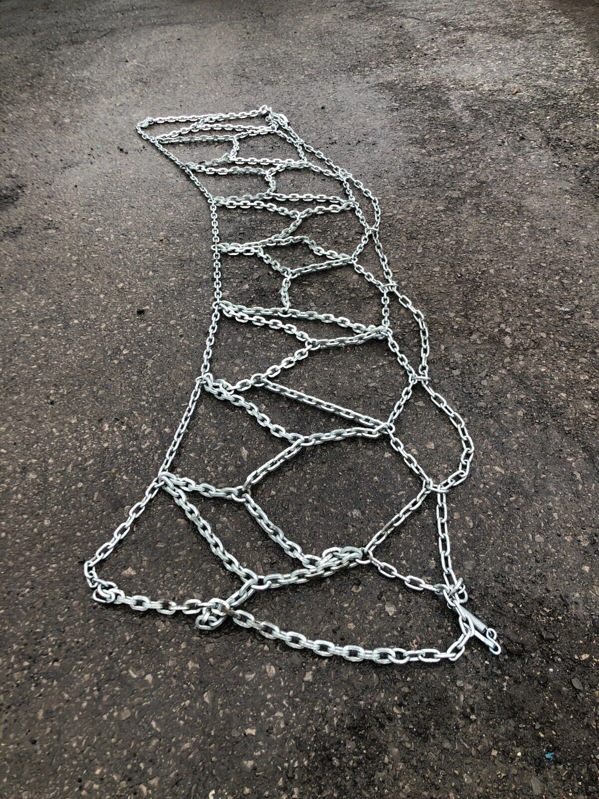 TIRE CHAINS STAINLESS STEEL MILITARY DUTY FITS 14.00-20 TIRE, SOLD AS SET OF 2