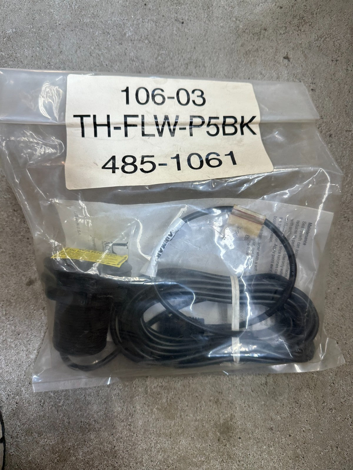 LAWRENCE LOW PROFILE Thru-Hull Nylon Transducer TH-FLW-P5BK