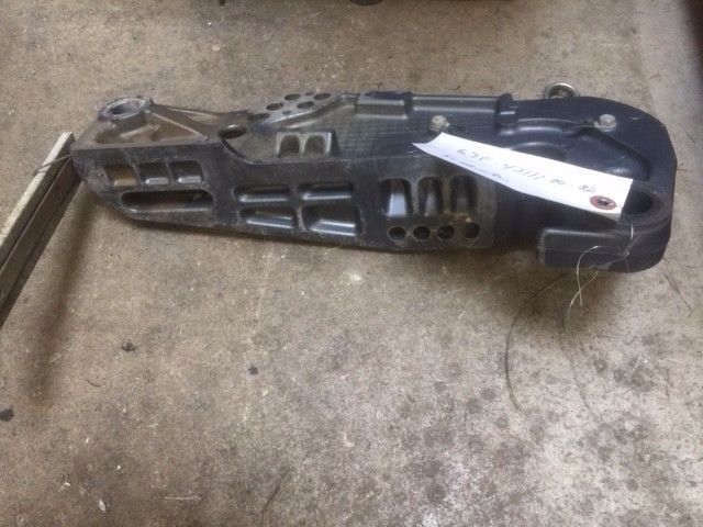 67F-43111-00-8D Yamaha Port Clamp Bracket, F75, F90, 4 Stroke Outboard