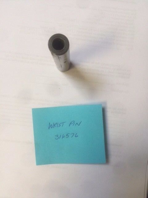 New 0316576, 316576, OEM OMC, Johnson, Evinrude Outboard Wrist Pin