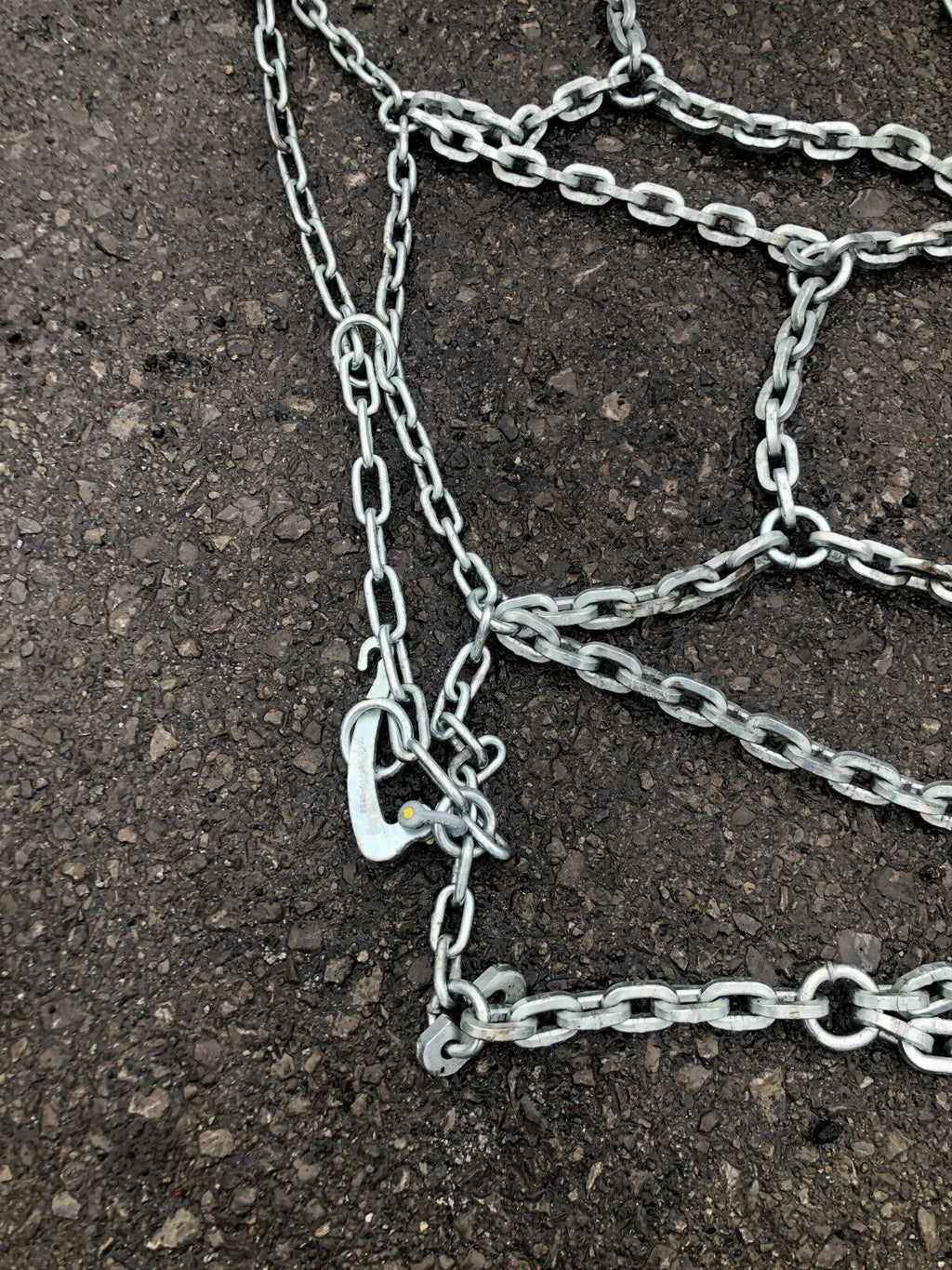 TIRE CHAINS STAINLESS STEEL MILITARY DUTY FITS 14.00-20 TIRE, SOLD AS SET OF 2