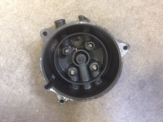 Used 580327, 0580327 Johnson, Evinrude Distributor Cap