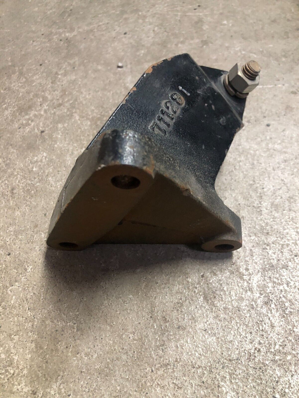 MERCRUISER 71128 TRANSMISSION ENGINE MOTOR MOUNT