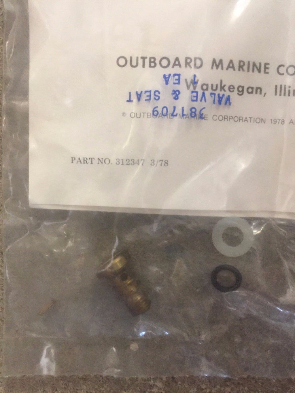 New 0381709, 381709 OEM OMC, Johnson, Evinrude Valve & Seat