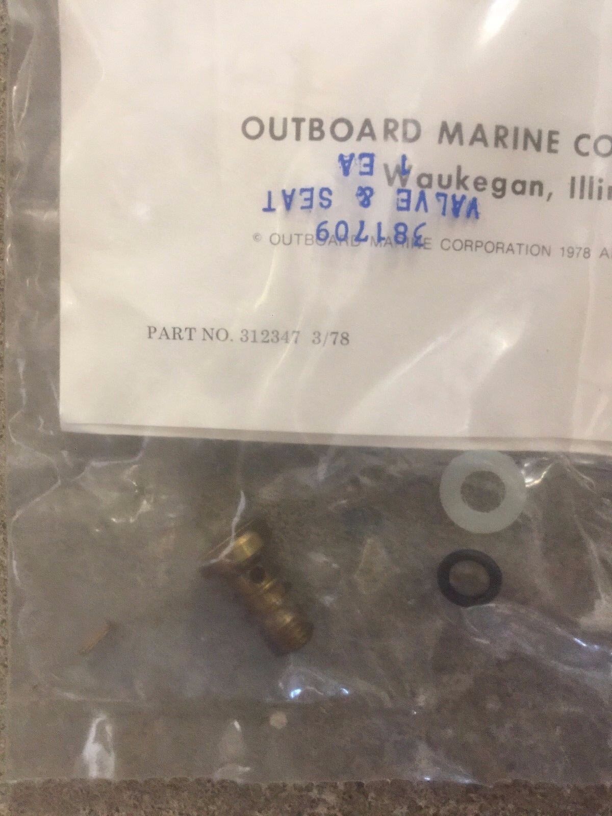 New 0381709, 381709 OEM OMC, Johnson, Evinrude Valve & Seat