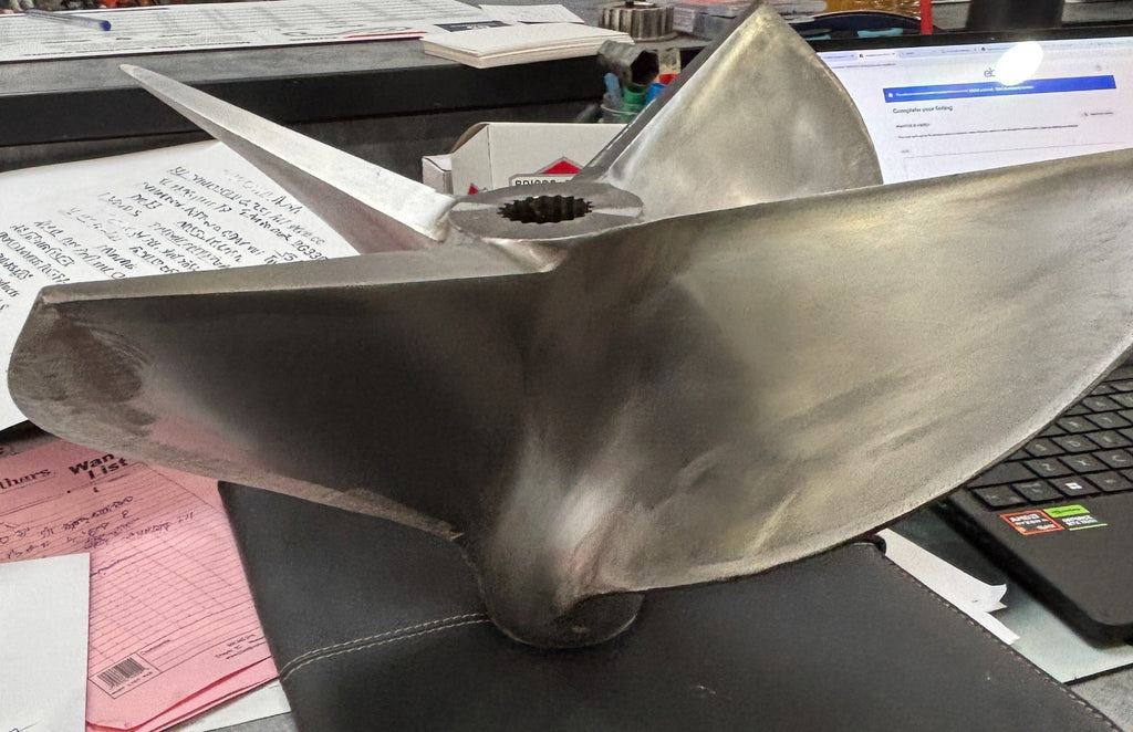 Merc Cleaver propeller 16 x 32 R