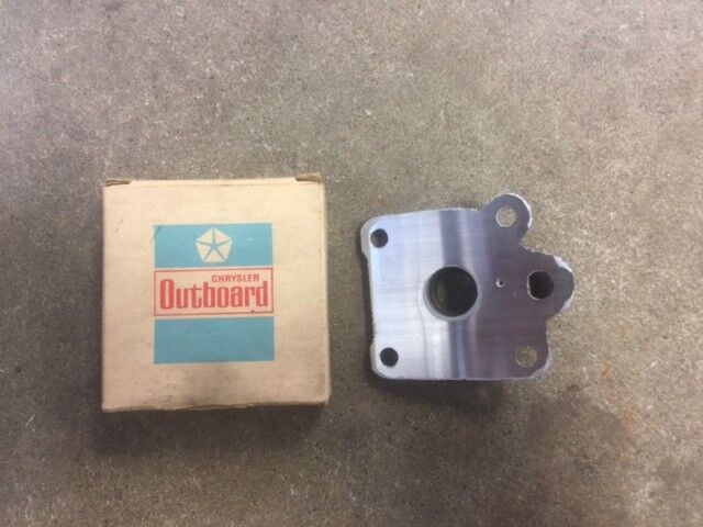 New FA366326, 366326, A366326 Chrysler Outboard Cover