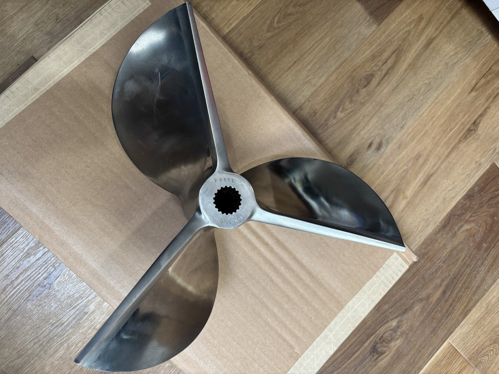 Mercury Racing F869L (15x30L)