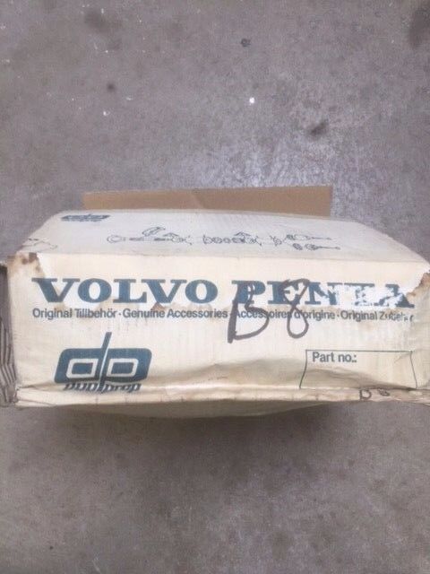 New 583618, VOL853618, 854829 OEM Volvo Penta 3 Blade Propeller,  B8