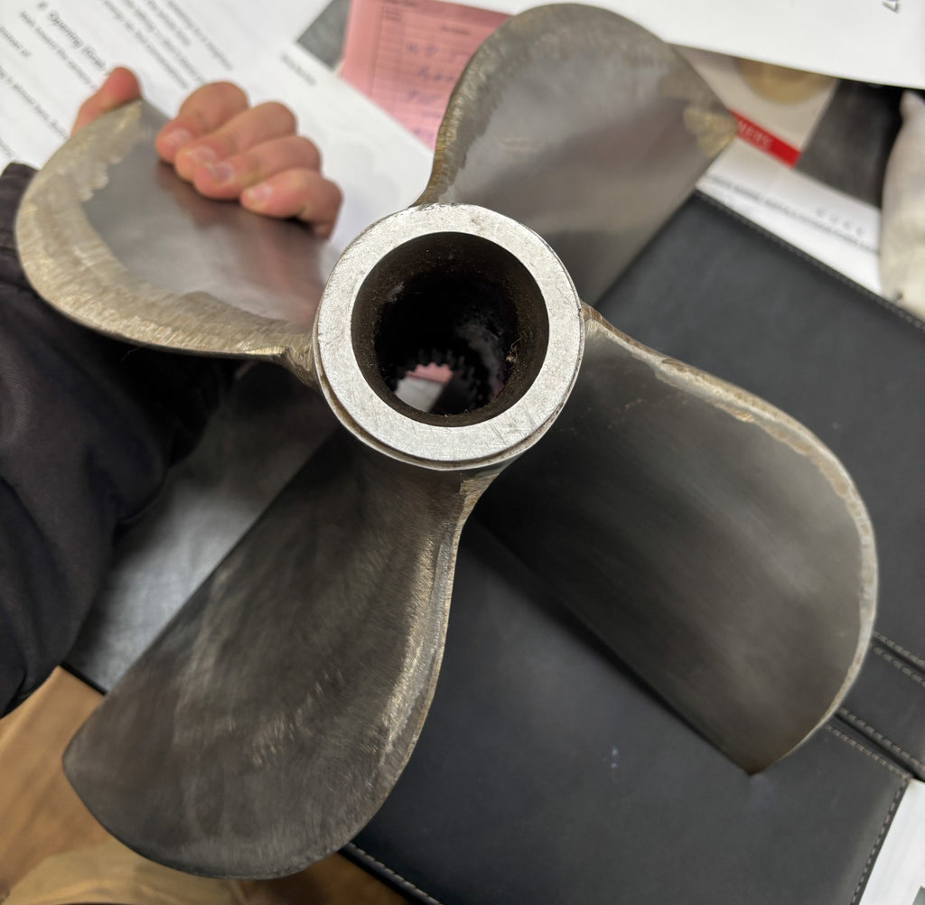 Merc Cleaver propeller 16 x 32 R