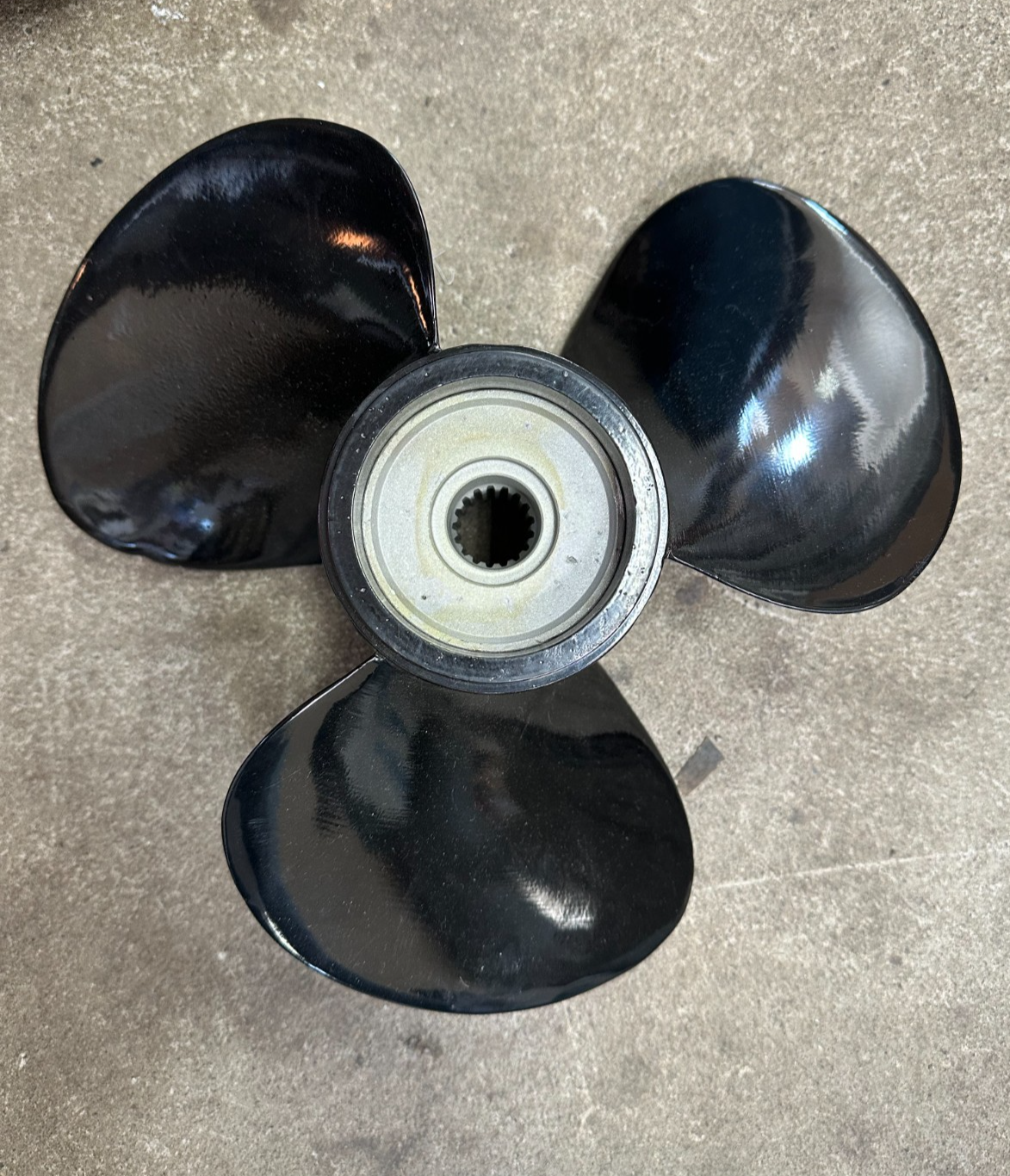 Volvo Penta Propeller 854978 14X19 LH