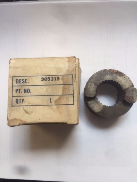 0305315, 305315, OEM OMC Johnson Evinrude Clutch Dog