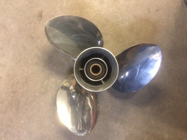 New Stainless Steel 777024 Propeller, 3 Blade, 13-7/8 X 17, Johnson, Evinrude 