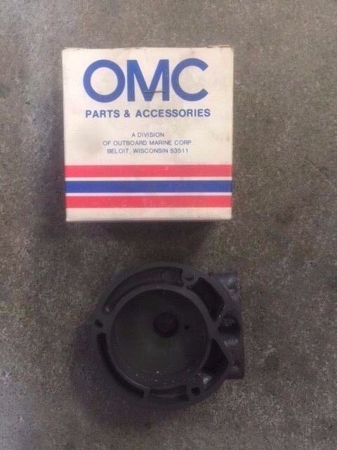 New 0381576, 381576, OEM OMC, Johnson, Evinrude Impeller Housing and Seal