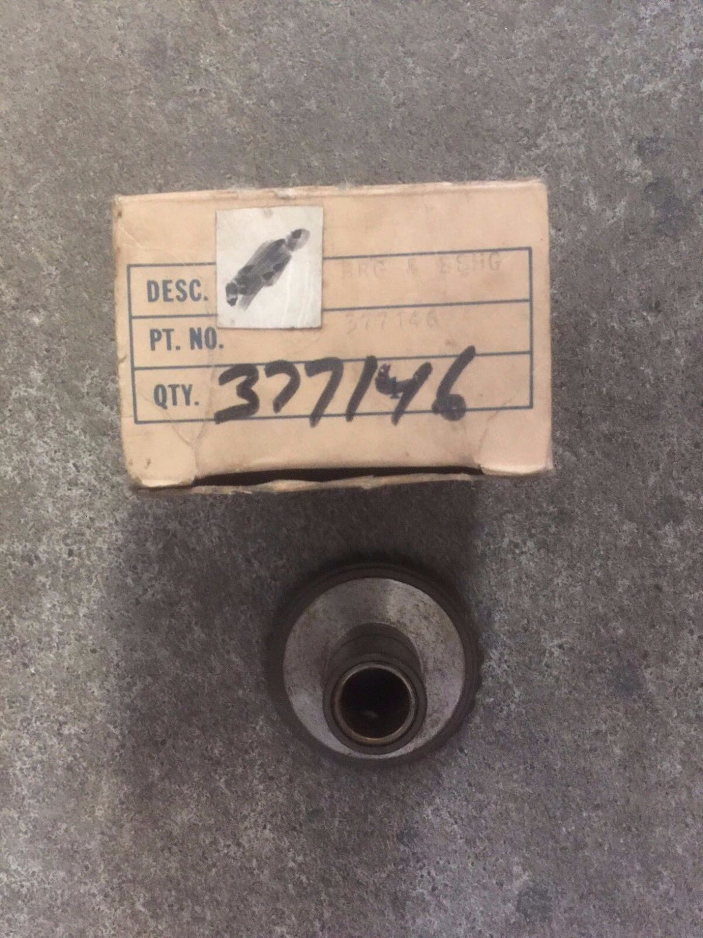New 0377146, 377146 OEM OMC, Johnson, Evinrude Gear & Bushing Assembly
