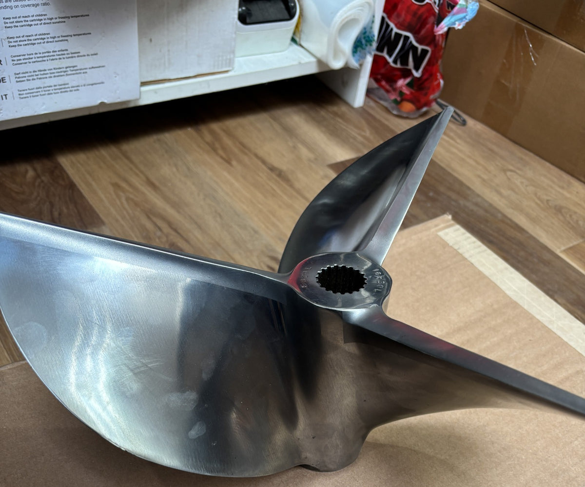 Mercury Racing F869L (15x30L)