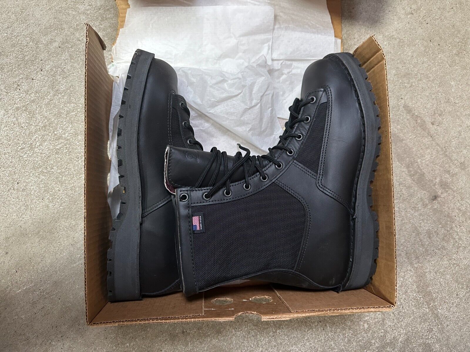 DANNER Acadia 69210 Men's Boot - Size 10 EE - NEW