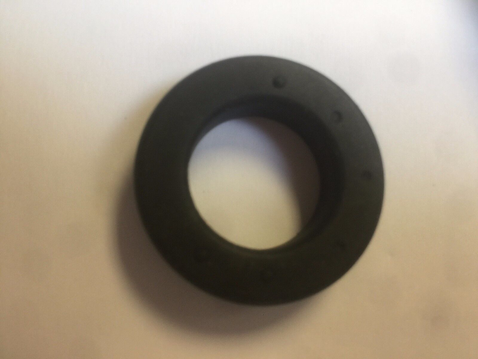New 315748, 0315748 OMC, Johnson, Evinrude Grommet