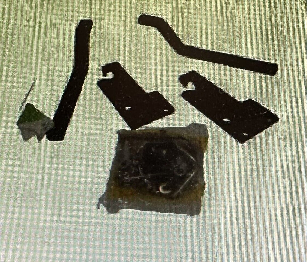 LVB25631 OEM JOHN DEERE LIFT ARM MOUNTING KIT