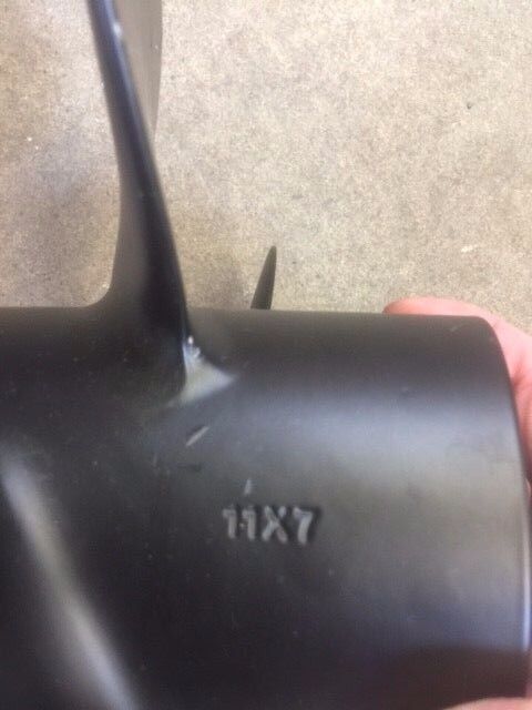 New 5008225 4 Blade Evinrude Aluminum Propeller, 11 X 7