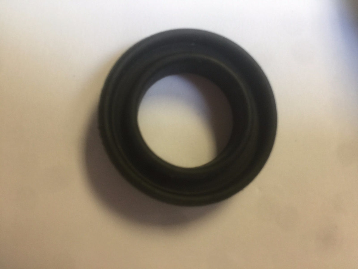New 315748, 0315748 OMC, Johnson, Evinrude Grommet