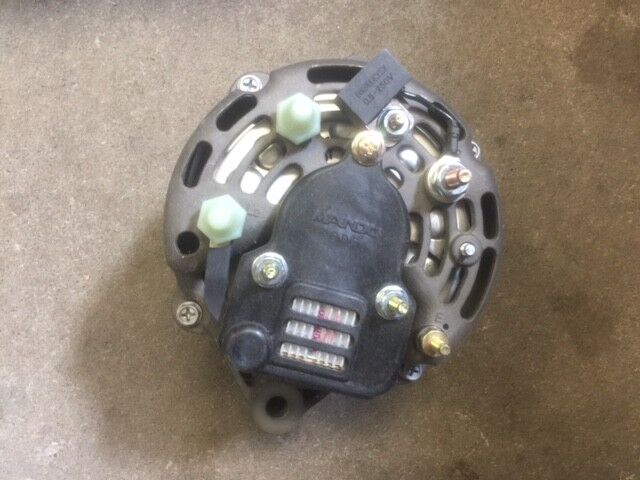 New 18-6261 Sierra Alternator Inboard/Outboard Volvo 38546600-6, Mando 3857561